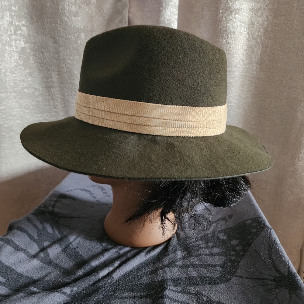 Hat - Picture 4 of 7